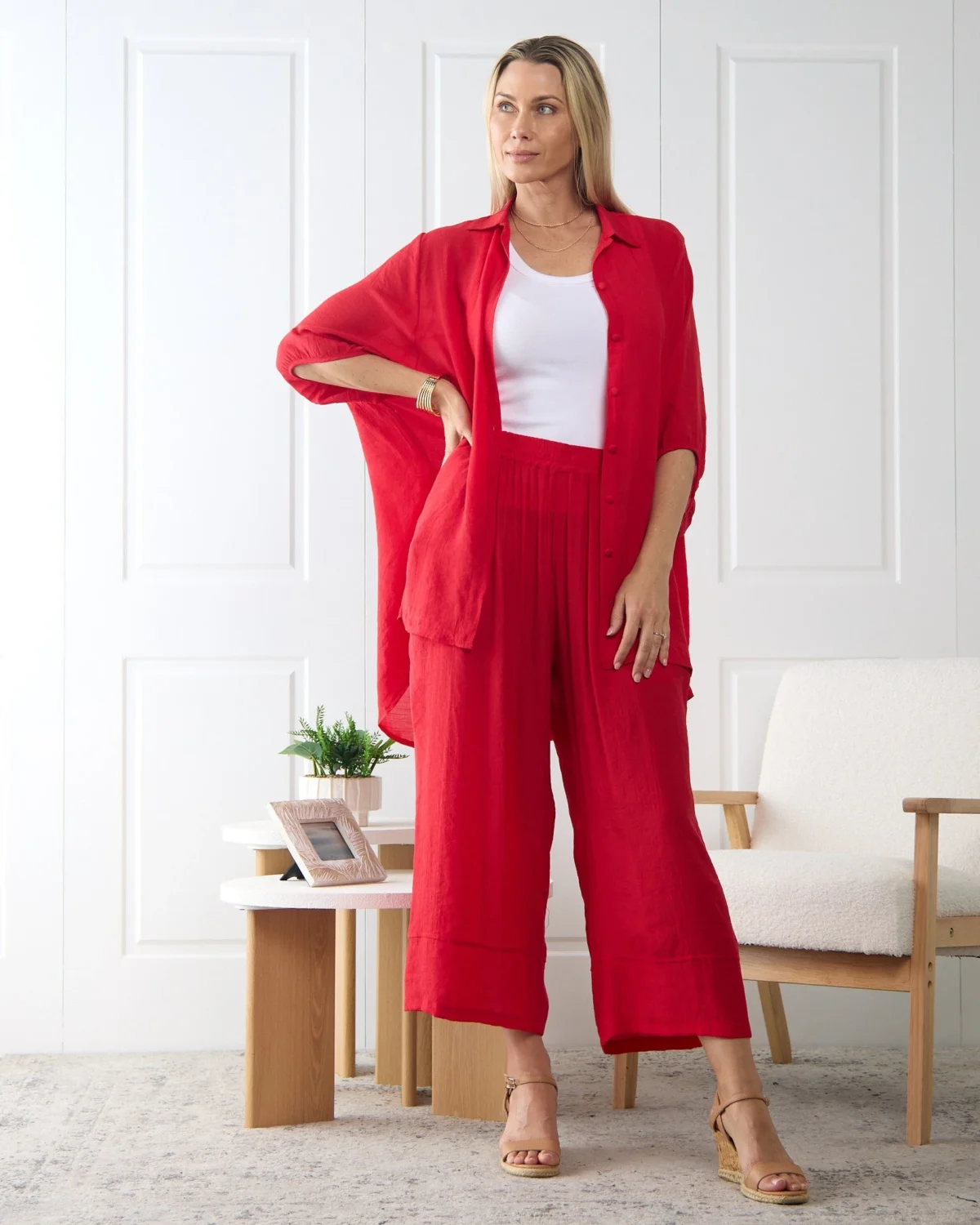 7735_Bonnie_Pant_Red_0112_12bcdba2-ba3e-435a-987e-58c8a96a8f2a.webp