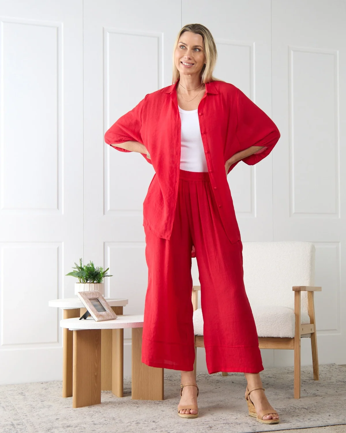 7735_Bonnie_Pant_Red_0120_8c74bdea-7cb8-45af-ab83-86b89eeeebb0.webp