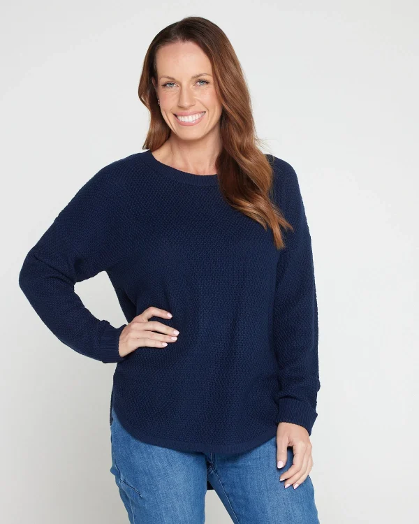 Brenda_Waffle_knit_Navy_SN0161_06384_Red_Reshoot_0750.webp