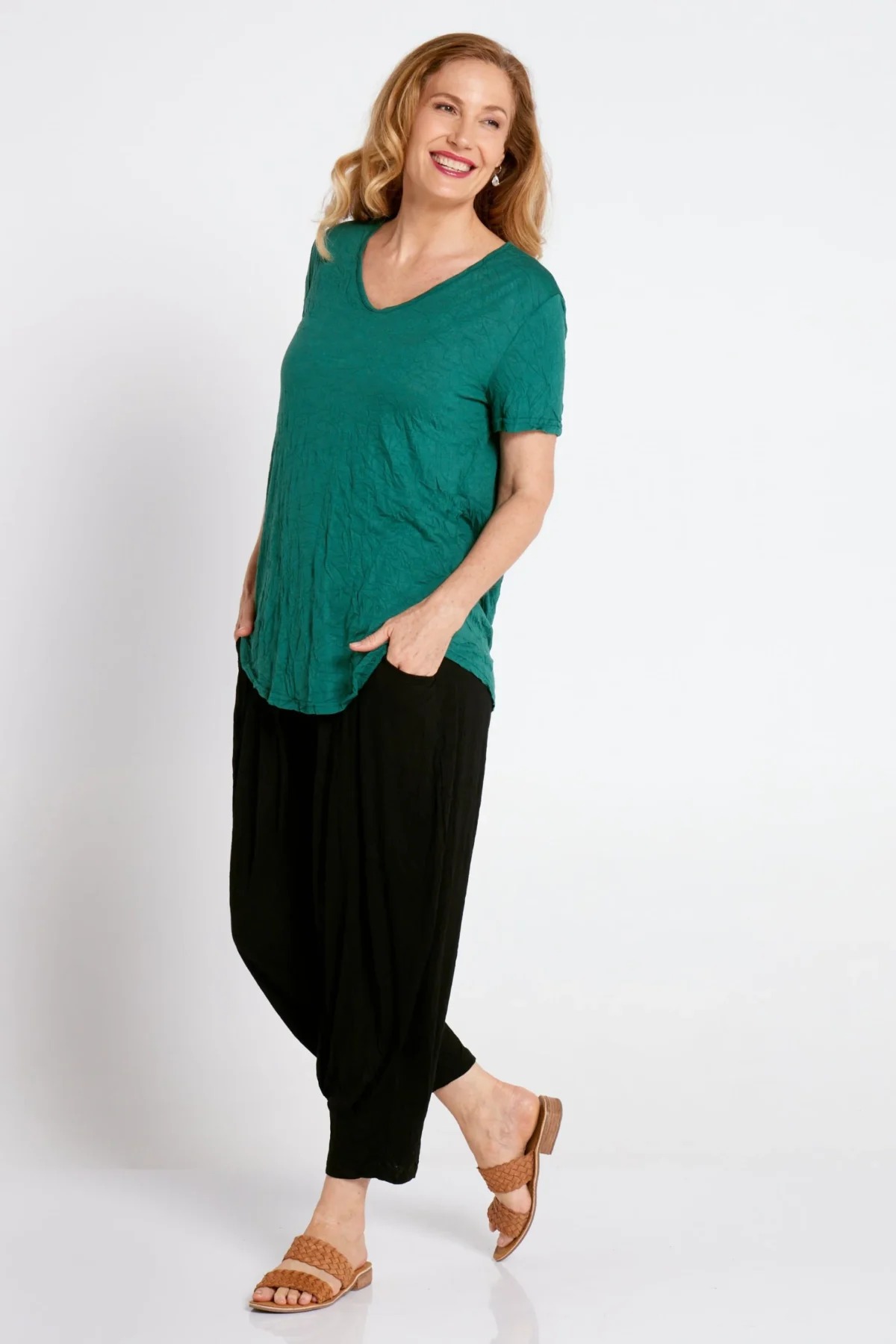 Jackie_top_emerald_7789_forest_green_top_1_d9212161-ec7e-4fcf-8d54-197fadb3f95e.webp