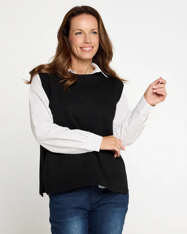 Knit_Tabard_Vest_ULK31060_black_vest_40504x5product-social.webp