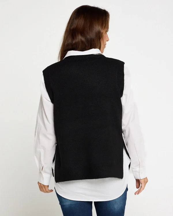 Knit_Tabard_Vest_ULK31060_black_vest_40584x5product-social.webp