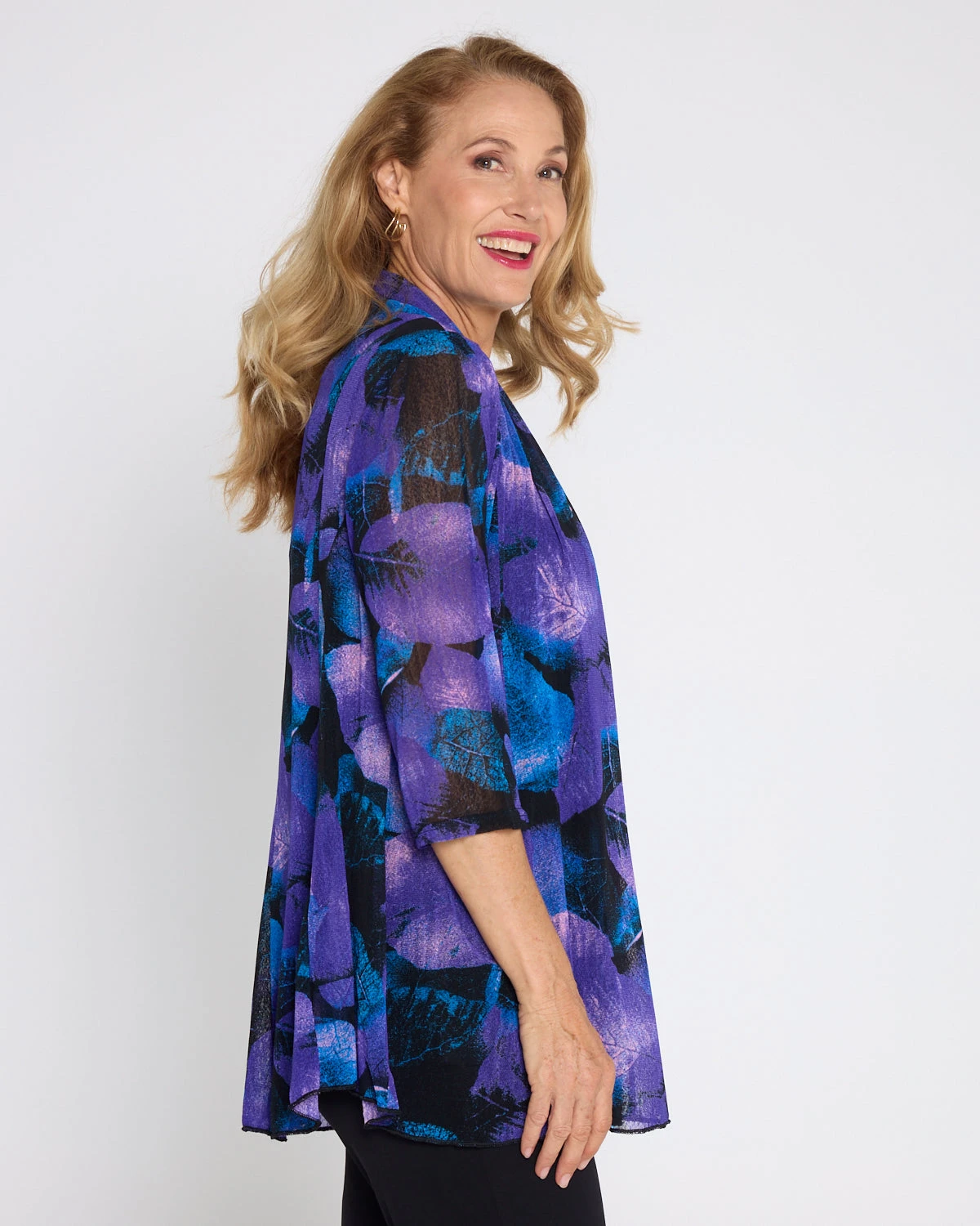 Lexie_Easy_Fit_Jacket_Purple_Blue_Aisle2_V45_46_01590_15839_carolyn.webp