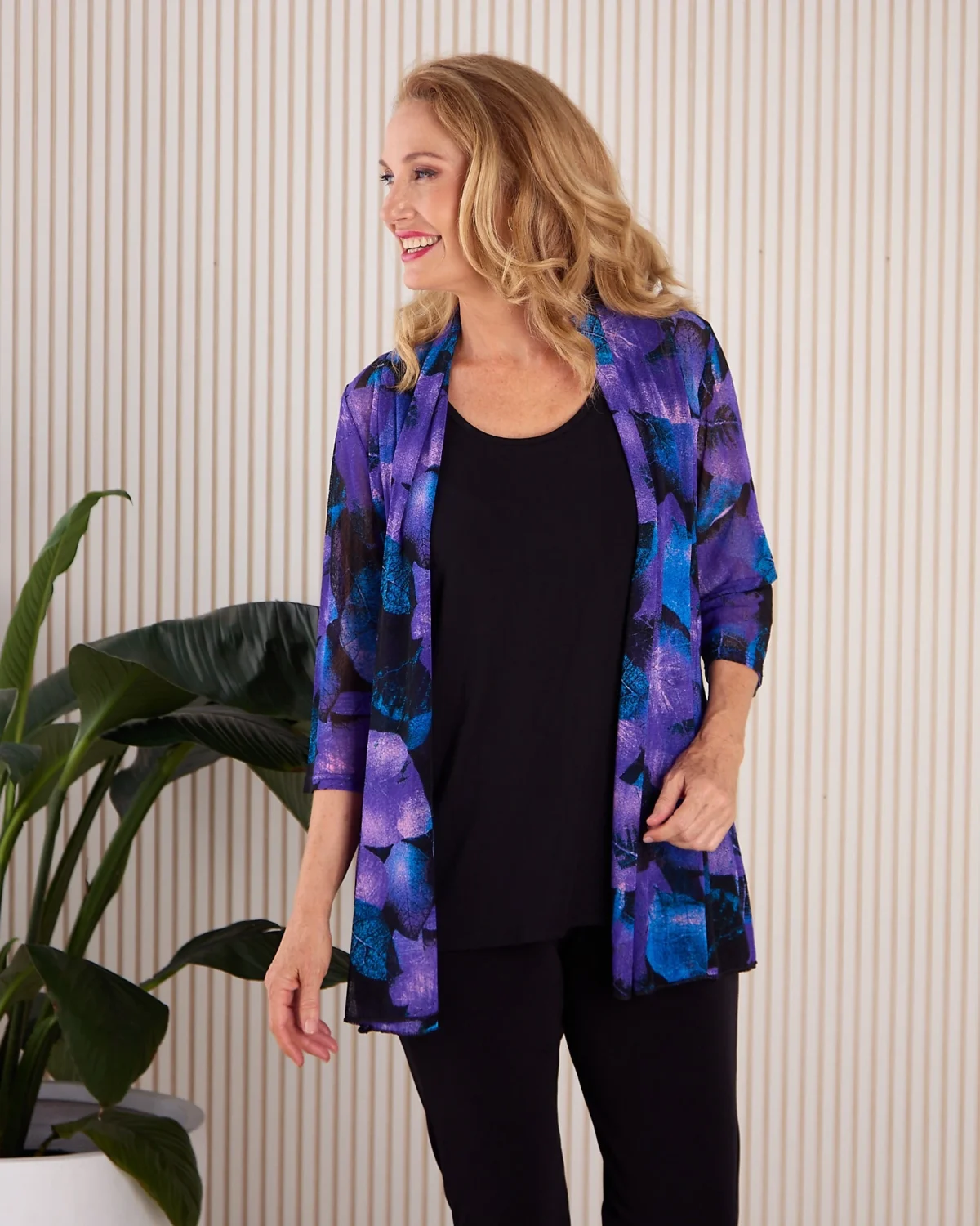 Lexie_Easy_Fit_Jacket_Purple_Blue_Aisle2_V45_46_01590_15865_carolyn.webp