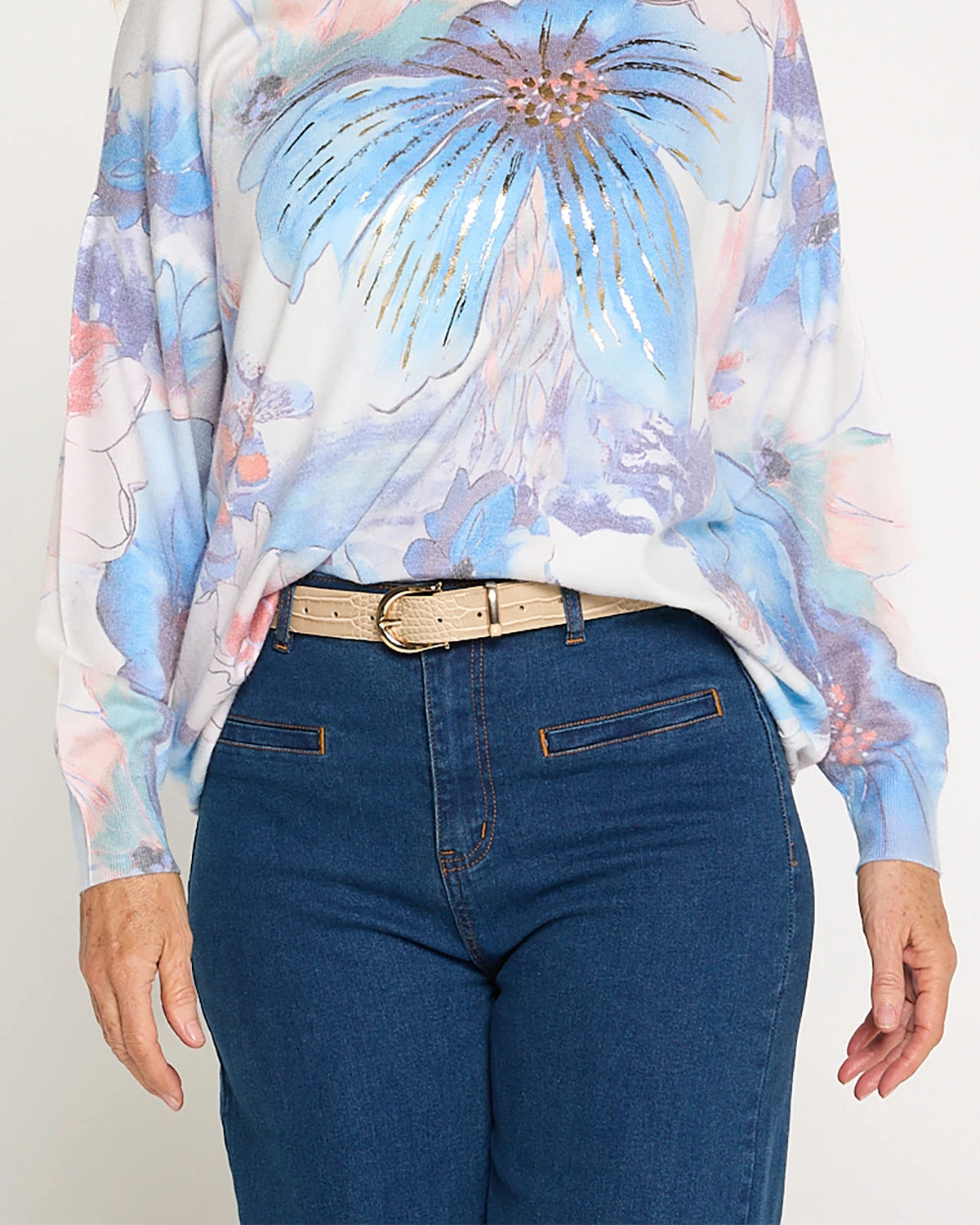 Metal_Buckle_Croc_Jeans_Belt_-_Camel_Gold_ABD-1726_ABD1726_G351_Cotton_Knit_G511_Blue_86884x5_product-social_copy.webp
