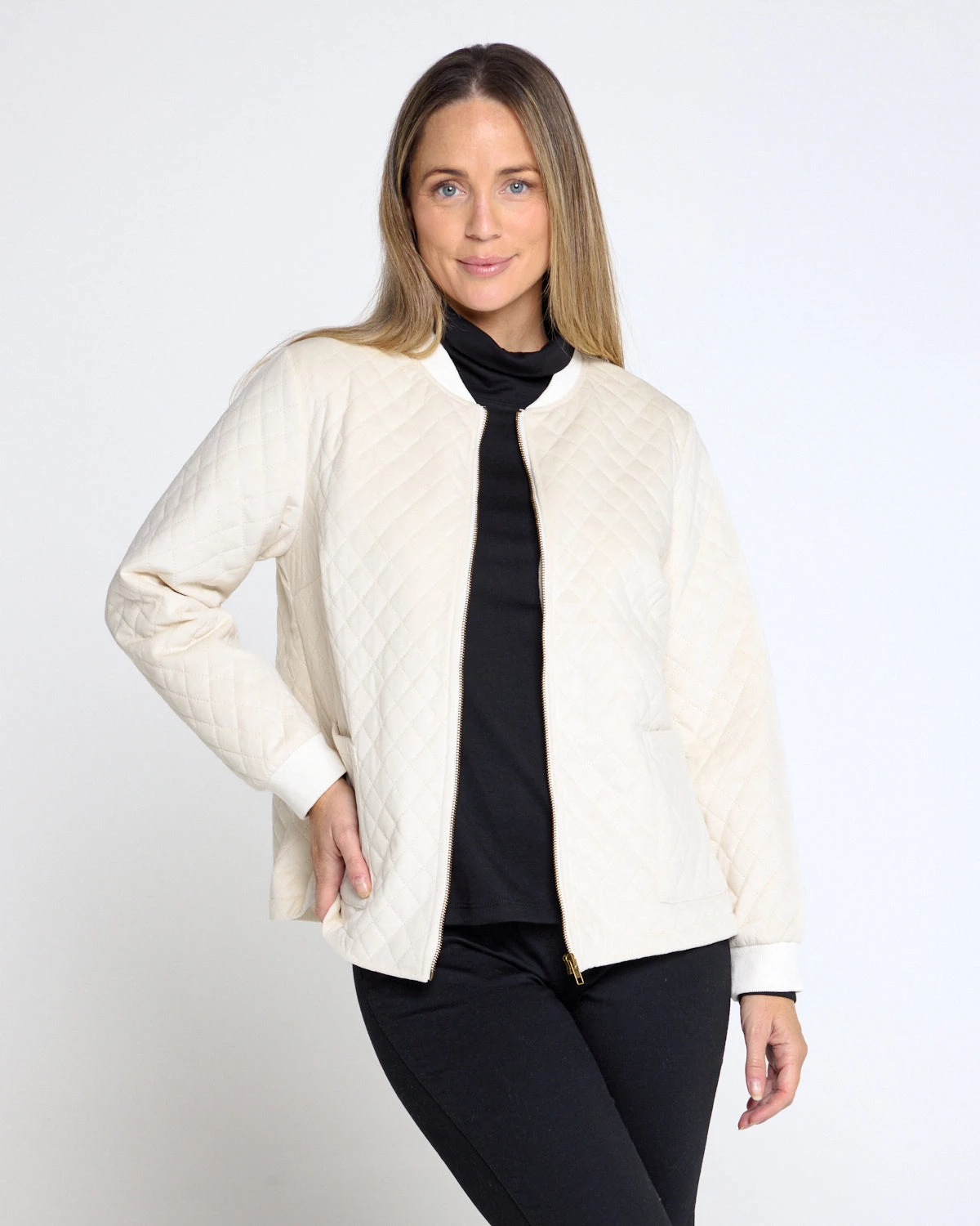 Quilted_faux_suede_jacket_ULJ31174_Oatmeal_ULS30761_Just_Drill_Skirt_Milk_28584x5product-social-2.webp
