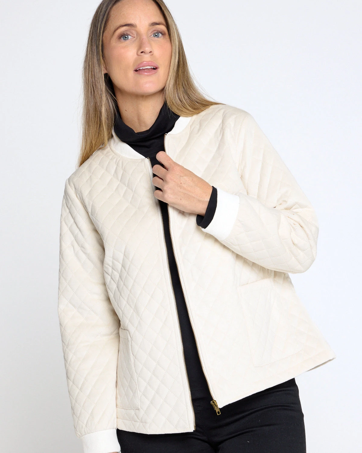 Quilted_faux_suede_jacket_ULJ31174_Oatmeal_ULS30761_Just_Drill_Skirt_Milk_28604x5product-social-2.webp
