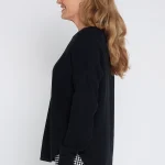 SNO161_61_black_Brenda_knit_2485_Carolyn.webp