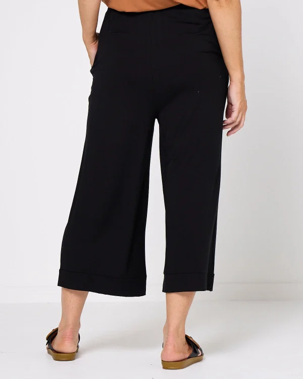T-N941_TN941_Black_Bamboo_Crop_Pant_14x5product.webp