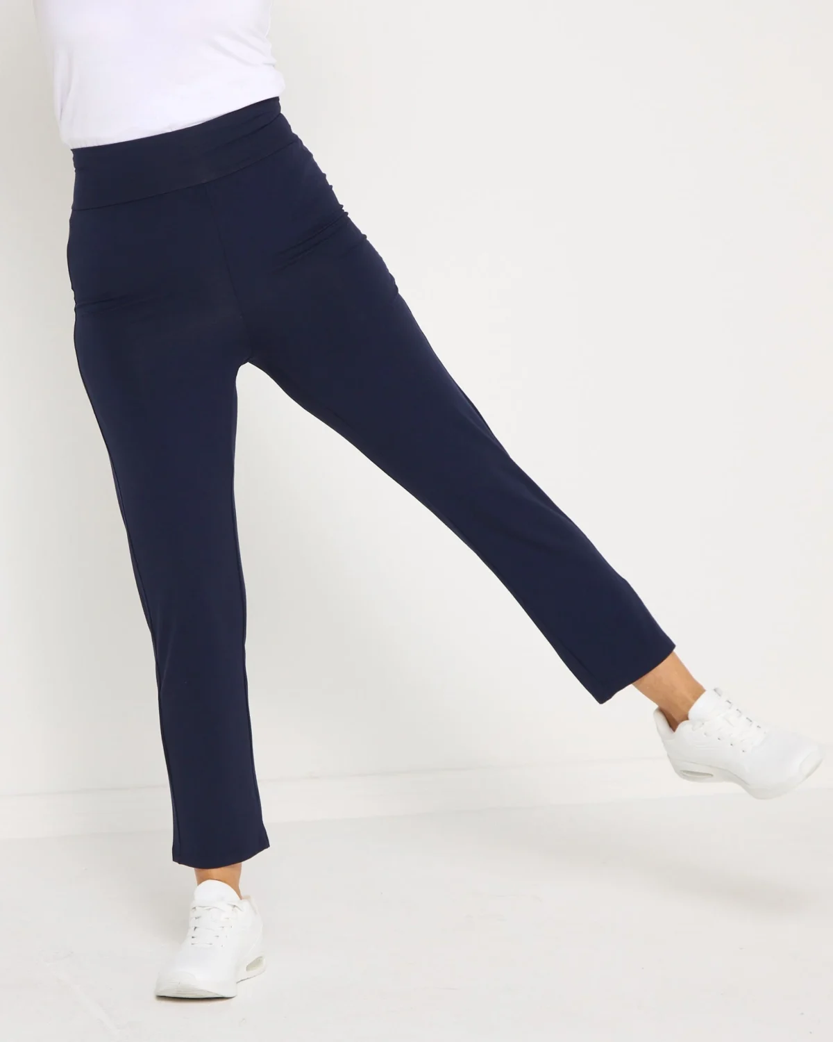 T2132L_Nina_Bamboo_Pant_Black_3708.webp