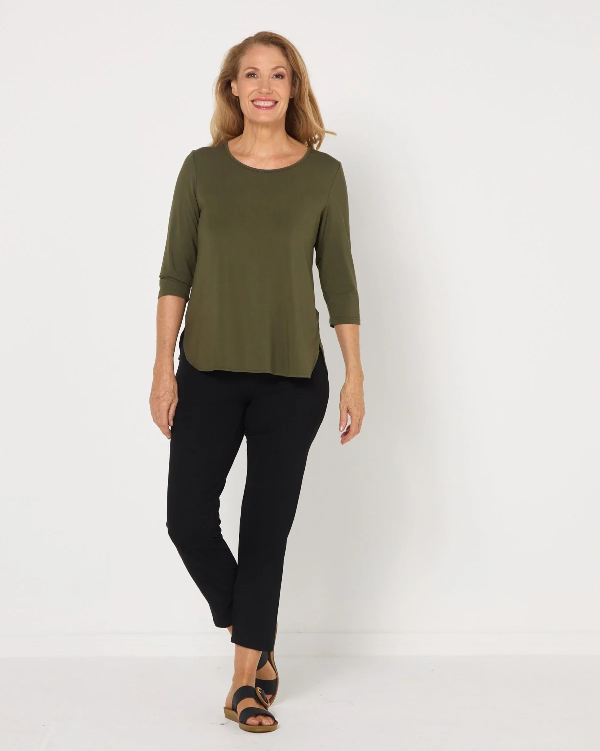 T2200_Olive_Bamboo_Top_3490.webp