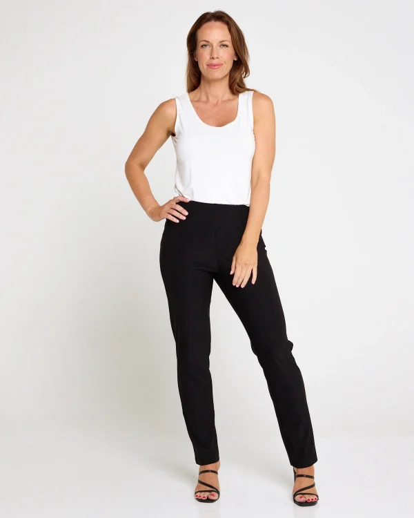 The_Essential_Pant_Black_VCP31707_17954x5product-social-2.webp