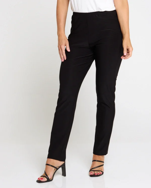 The_Essential_Pant_Black_VCP31707_18014x5product-social-2.webp