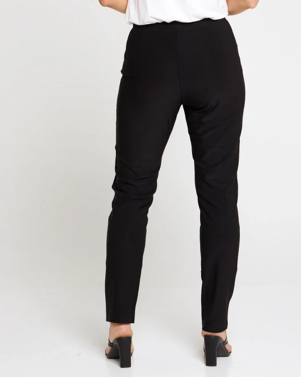 The_Essential_Pant_Black_VCP31707_18064x5product-social-2.webp