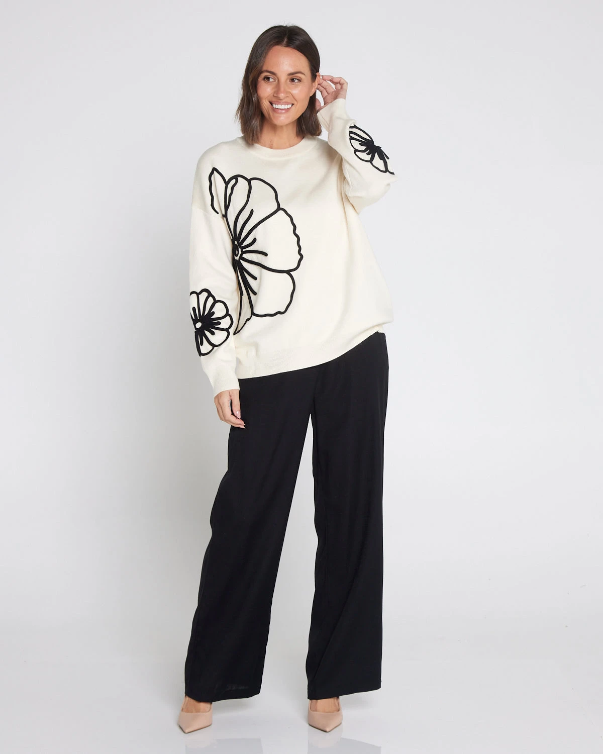 UCK31195_Ivory_Floral_Knit_P6245K_Black_Wide_Leg_Pant_4889.webp