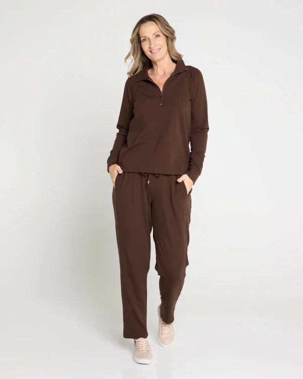 UCT31144_Chocolate_Weekend_COWL_Top_UCP31139_Chocolate_Weekend_Life_Pant_05674x5product-social_5a7aacec-e25f-4ff4-bf74-3461a05423de.webp