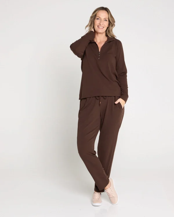 UCT31144_Chocolate_Weekend_COWL_Top_UCP31139_Chocolate_Weekend_Life_Pant_05704x5product-social_fd5cd9ec-922b-43a8-bf30-e7d1f75e32e2.webp