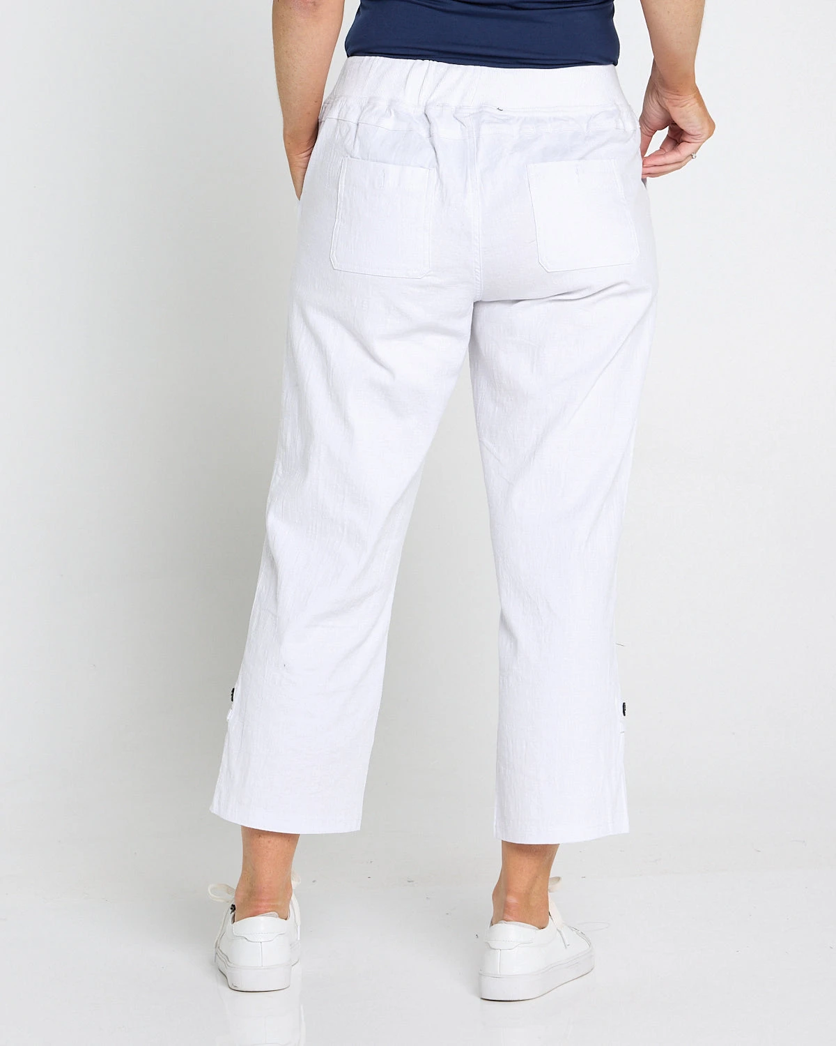 ULT31729TARIN_3_4_Sleeve_Top_Navy_36328_White_Cargo_Pant_Petite_176334x5product-social-2.webp
