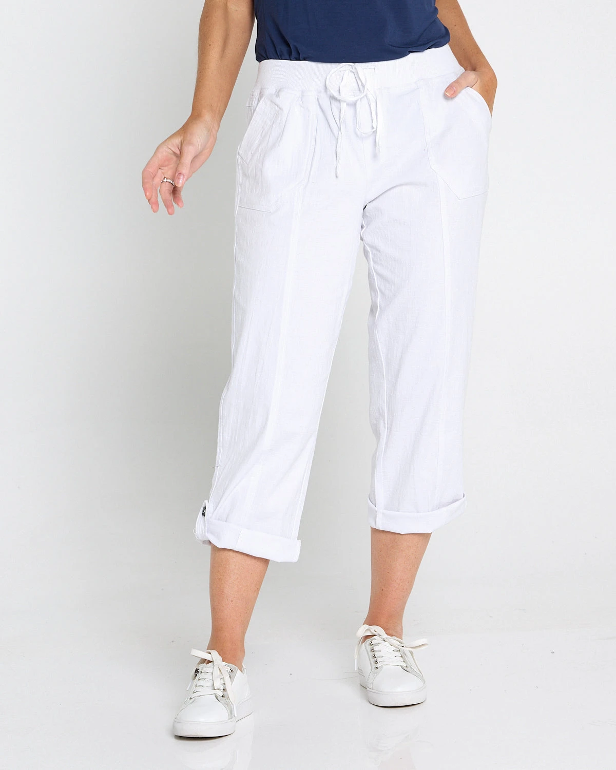 ULT31729TARIN_3_4_Sleeve_Top_Navy_36328_White_Cargo_Pant_Petite_176354x5product-social-2.webp