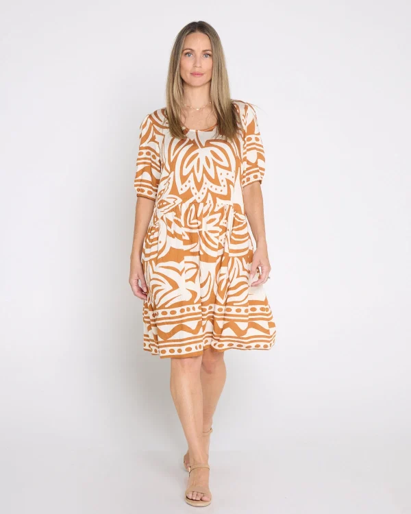 VCD31983_Shift_Dress_Beige_0760.webp