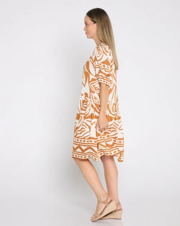 VCD31983_Shift_Dress_Beige_0775.webp