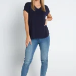 myra_130722_bamboo_tee_dark_navy_1568-2_31f9e735-0b81-41e6-a7ae-2e1e4a4df499.webp