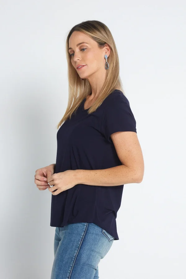 myra_130722_bamboo_tee_dark_navy_1584-2.webp